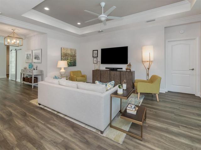 Tray Ceiling with Crown Molding