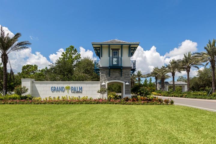 Grand Palm Entrance