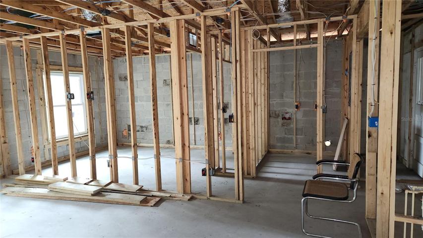 2nd bedroom and 2nd bath off family room