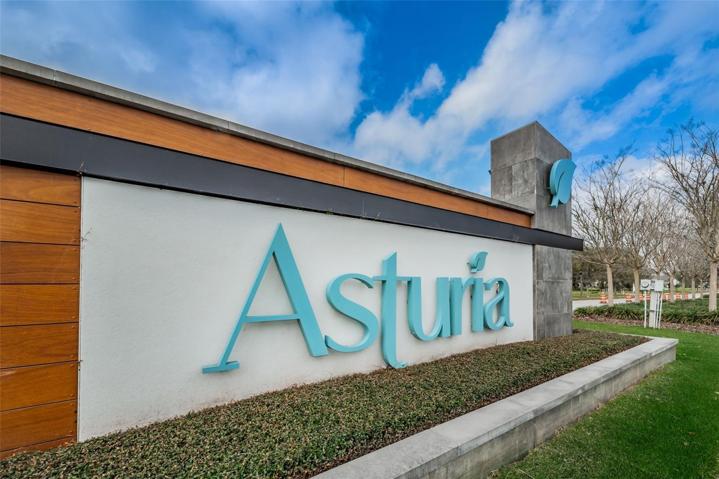 Asturia Community Entrance
