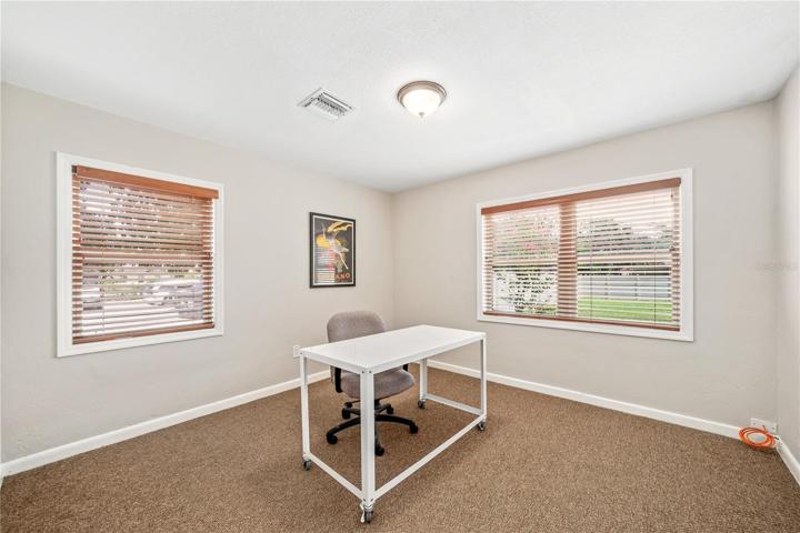 Guest bedroom