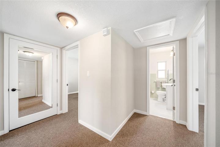 Hall to bedrooms