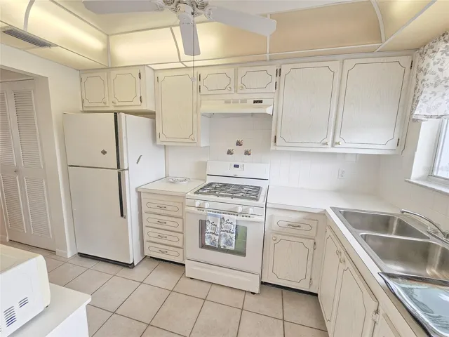 Kitchen Area.