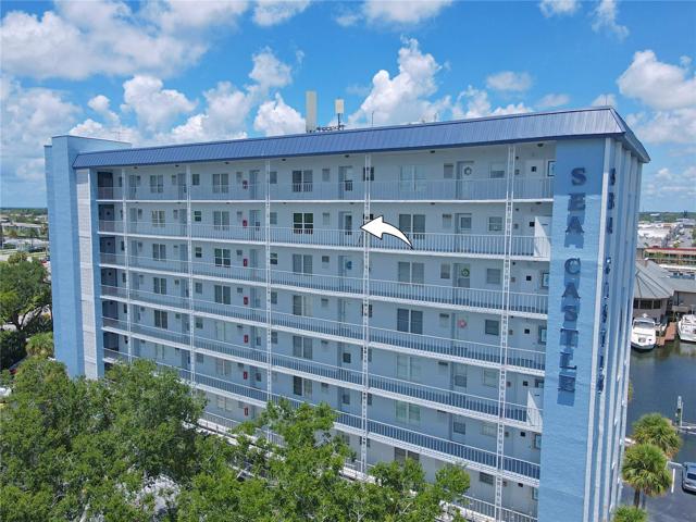 The unit offers a beautiful view or the canal and marina.