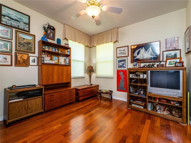 BEDROOM #2