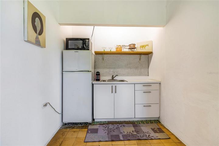 Kitchen Apt 1