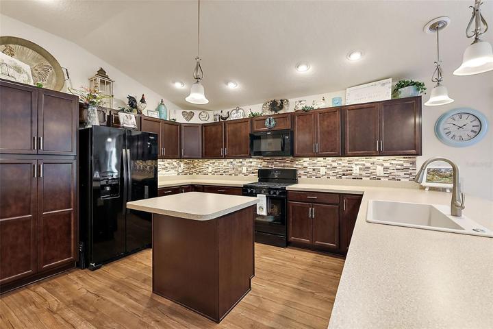 Recessed & Pendant Lights