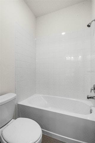 Jack & Jill, 2nd Bath