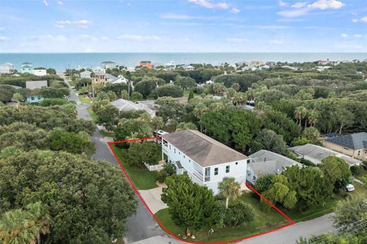 Location a few blocks from the Ocean on a corner lot