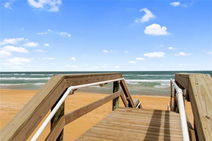 Private Walk-over ... Sea You at the Beach!