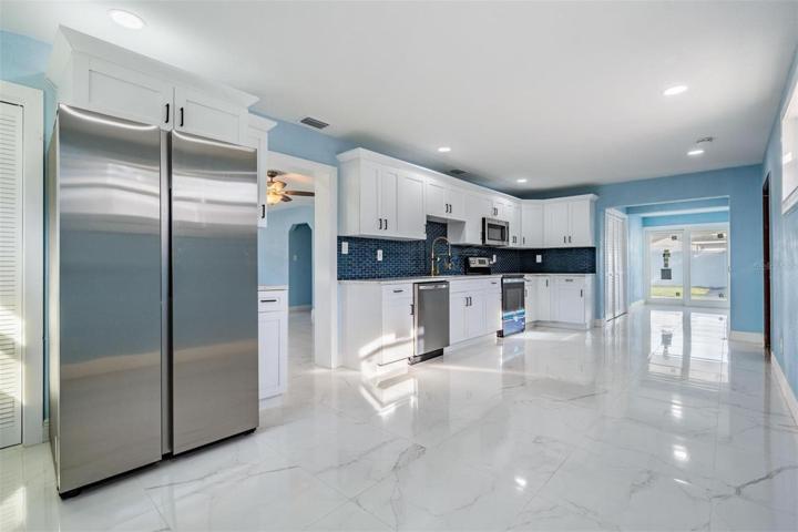 Large Kitchen with Dining area