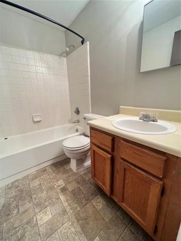 Unit C - full bathroom