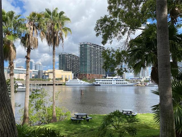 Beautiful Waterfront Community