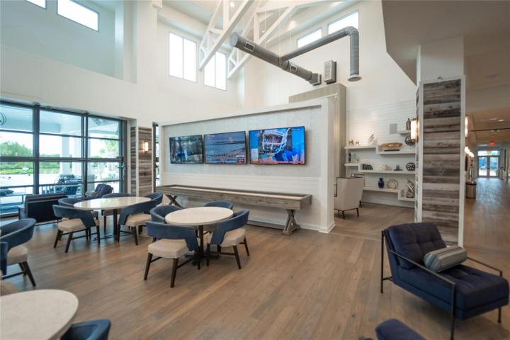 eating area at clubhouse