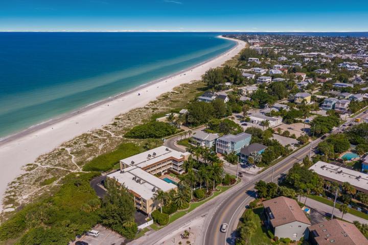Gulf front condo with 2BD/2BA