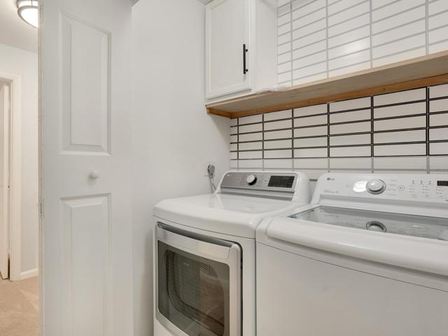 Laundry closet w/ new washer/dryer