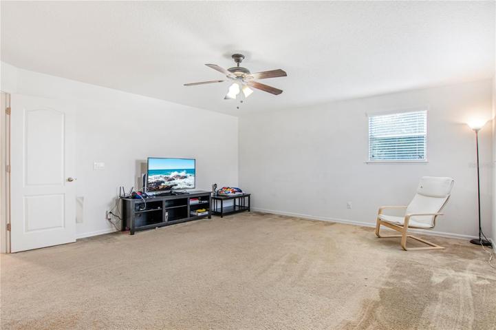 2nd Floor Family Room