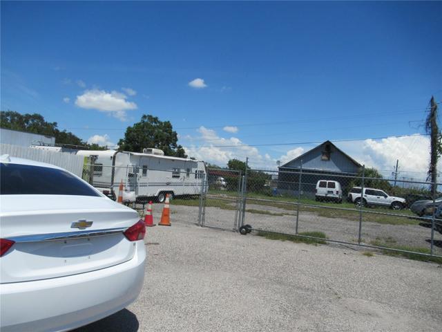 rear parking for mibile homes boats etc.