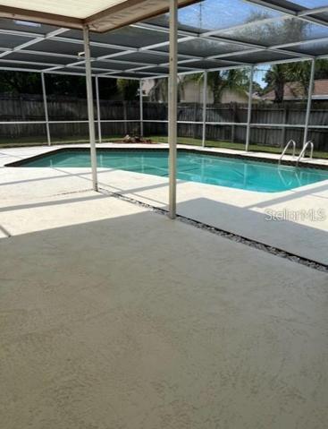 Screened in pool lanai