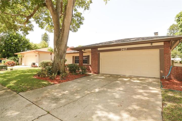 Front with driveway