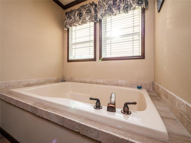 Master Tub
