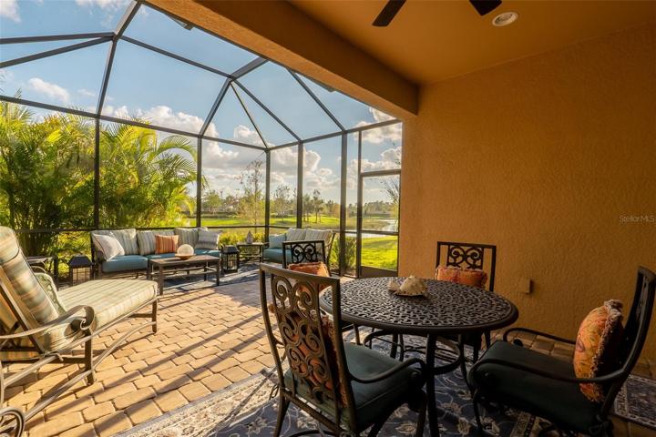 Over-sized screened lanai