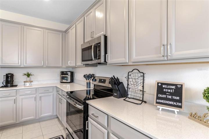 Kitchen Countertops and Cabinets