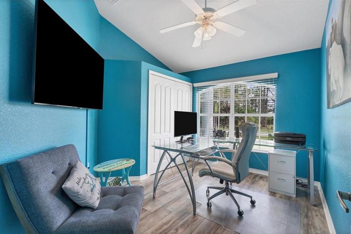 Den Office