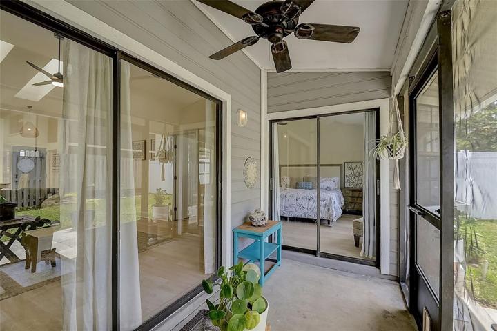 Screened in Lanai