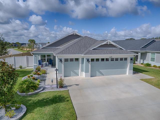 LOVELY curb appeal surrounded by a masonary wall, PRIVATE courtyard