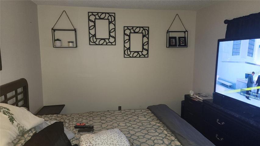 Unit 19: Bedroom