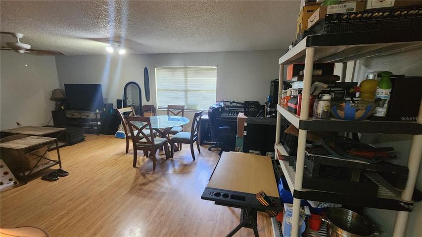 Unit 17: Living room - dining room combo