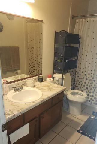 Unit 19: Bathroom