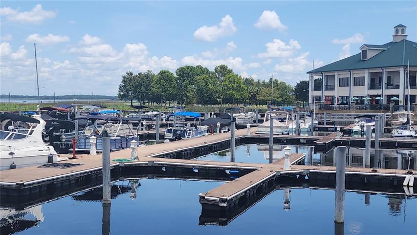 Lakefront park marina