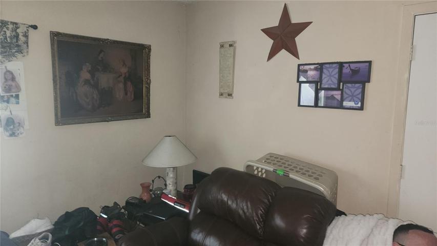 Unit 13: Living room