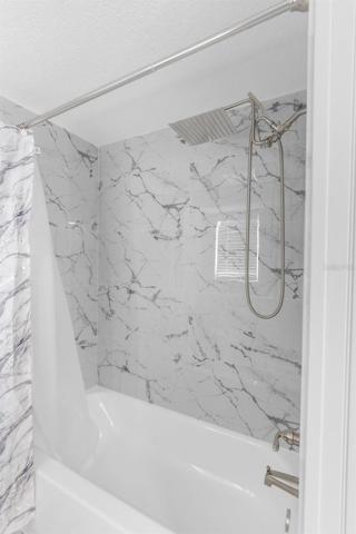 second bathroom, Jack and Jill bath