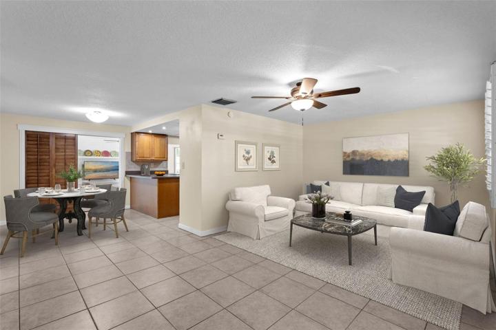 *virtually staged*- living/dining/kitchen