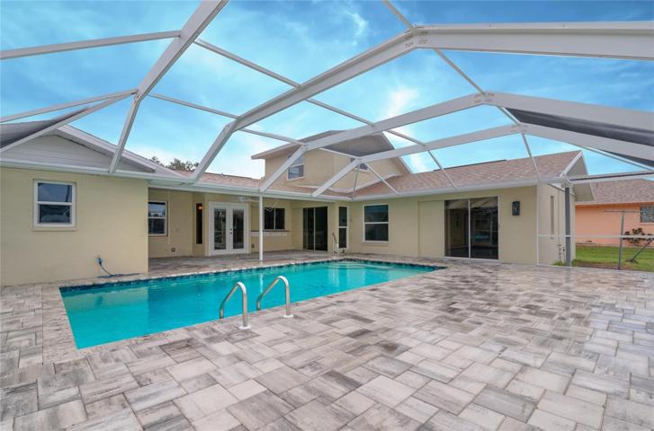 Pool/Lanai