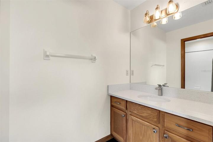 Apartment -Updated Bath Vanity