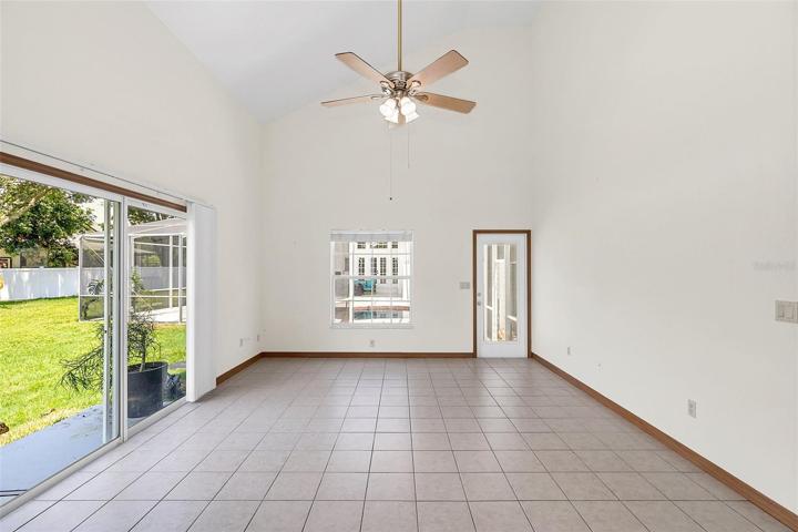 Apartment -Sliding glass doors to Fenced Backyard