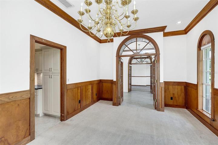 Dining Rm or Music Room and VIEWS!