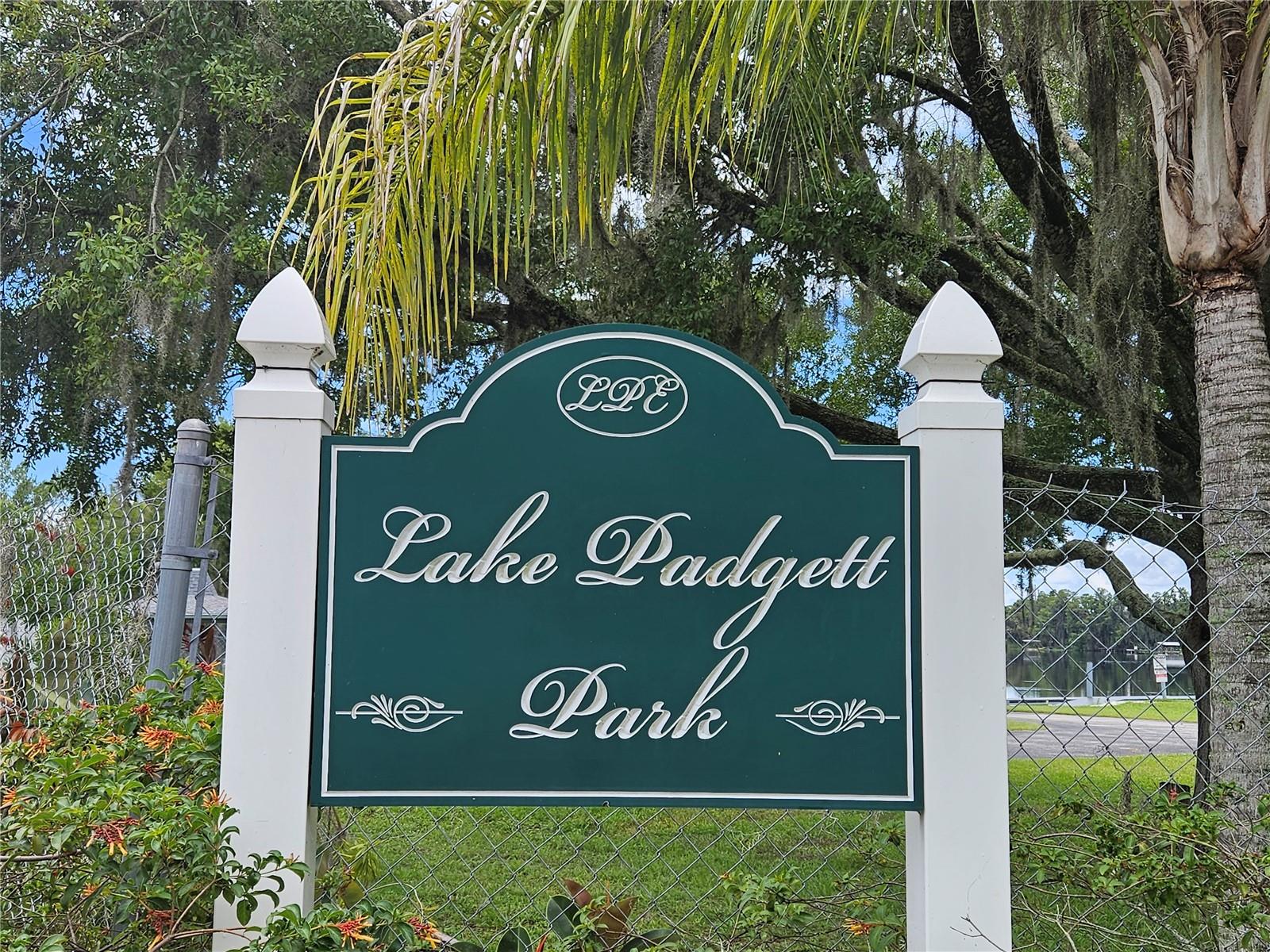 3016 Lake Saxon Drive, Land O Lakes, Florida 34639, 3 Bedrooms Bedrooms, ,3 BathroomsBathrooms,Residential,For Sale,LAKE SAXON,U8210205