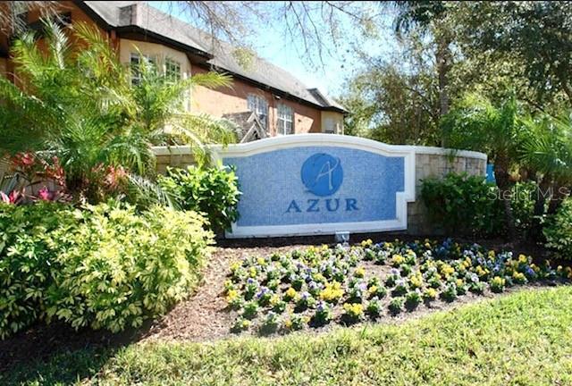Front of Azur Community
