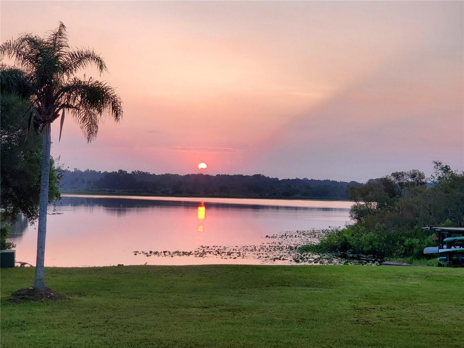 307 N Blue Lake Terrace, Deland, Florida 32724, 3 Bedrooms Bedrooms, ,3 BathroomsBathrooms,Residential,For Sale,BLUE LAKE,V4931710