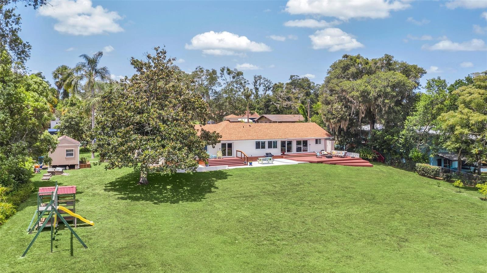 307 N Blue Lake Terrace, Deland, Florida 32724, 3 Bedrooms Bedrooms, ,3 BathroomsBathrooms,Residential,For Sale,BLUE LAKE,V4931710