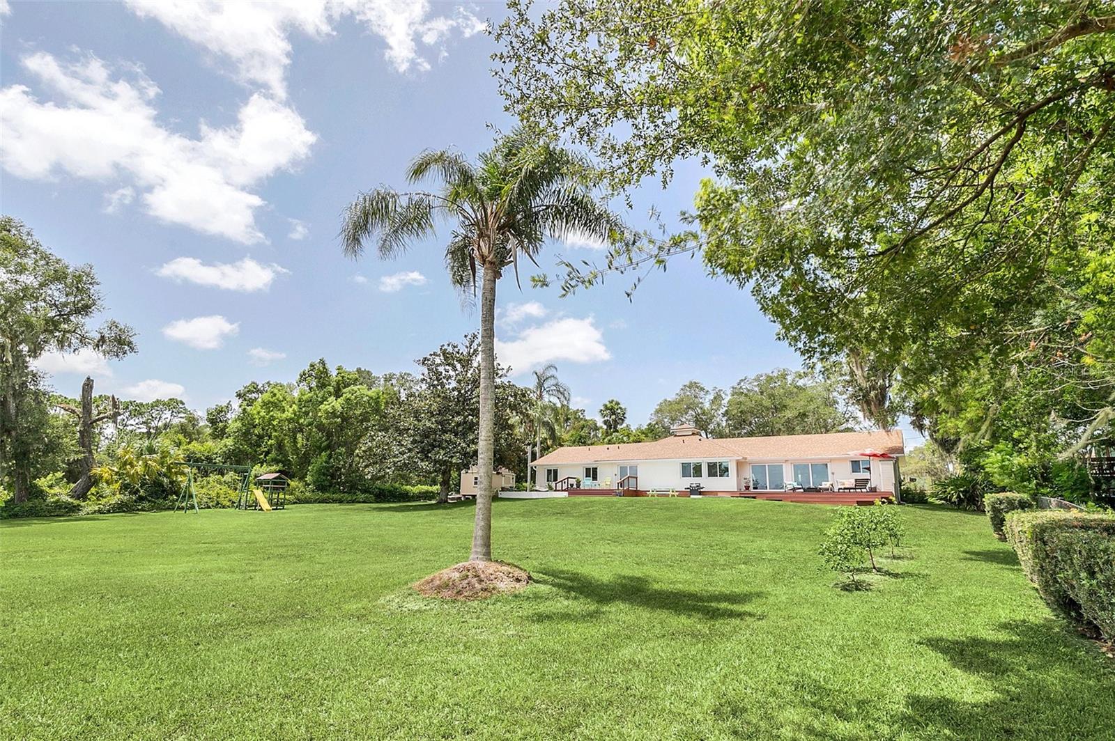 307 N Blue Lake Terrace, Deland, Florida 32724, 3 Bedrooms Bedrooms, ,3 BathroomsBathrooms,Residential,For Sale,BLUE LAKE,V4931710