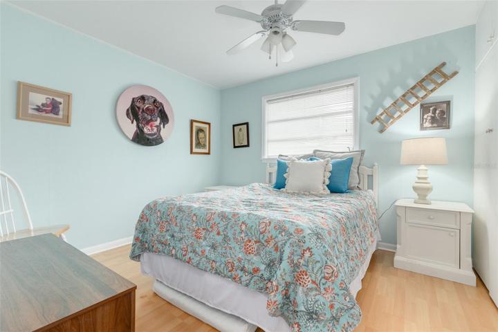 2nd bedroom