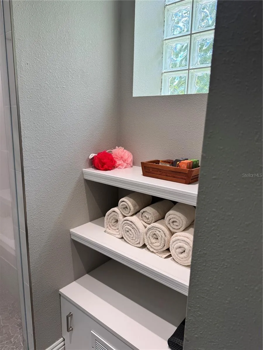 Tampa, Florida 33647, 4 Bedrooms Bedrooms, 0 ,5 BathroomsBathrooms,Residential,For Sale,GIVENDALE,0,T3465715