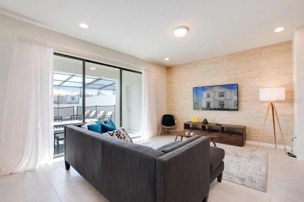 Kissimmee, Florida 34747, 5 Bedrooms Bedrooms, 0 ,5 BathroomsBathrooms,Residential,For Sale,SYDNEY,0,O6133760