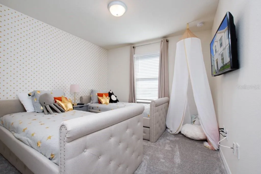 Kissimmee, Florida 34747, 5 Bedrooms Bedrooms, 0 ,5 BathroomsBathrooms,Residential,For Sale,SYDNEY,0,O6133760